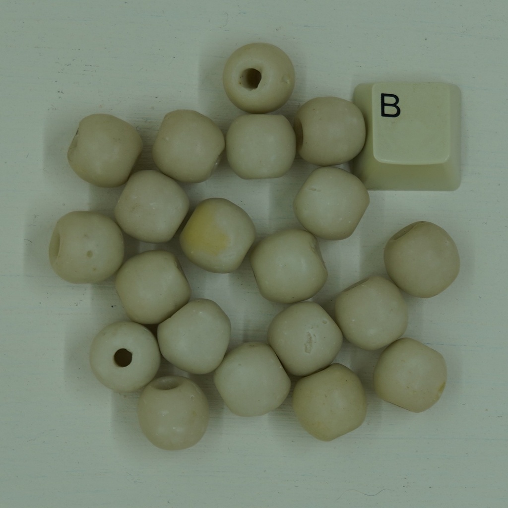 Perle ronde en coquillage blanc 11mm