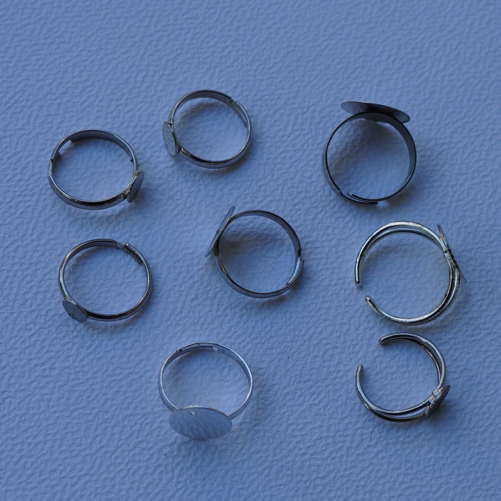 Bague réglable plateau rond fond plat Argentée