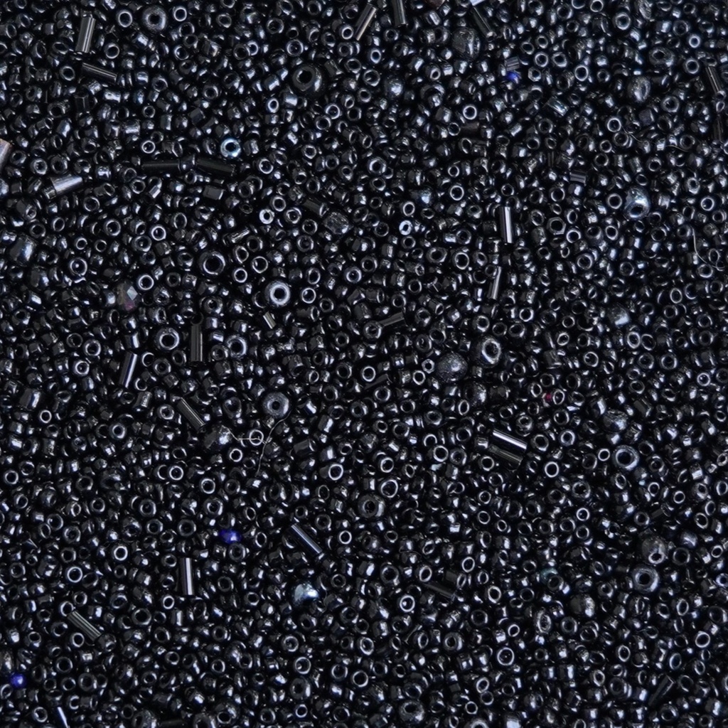 Perles de rocaille noire brillante 11/0